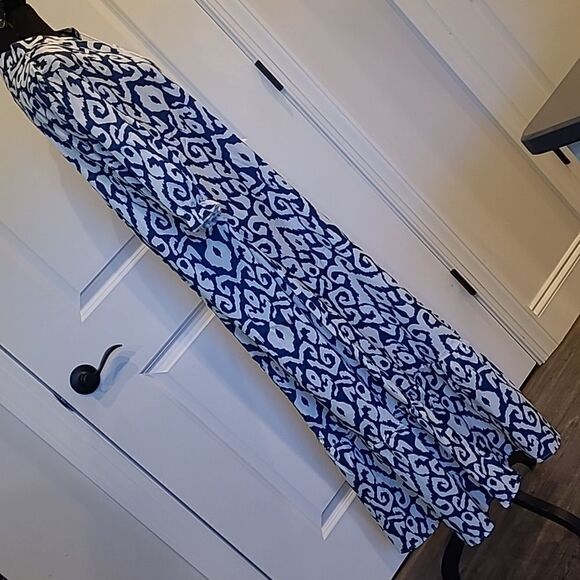 Maxie tiered 100% poly dress with neckline ties with tassels - Picture 4 of 10